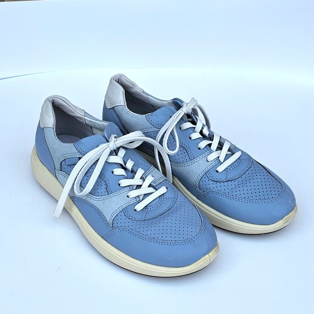 ECCO Soft 7 Runner‎ Ladies Size  7 Lace up Athletic Sneakers